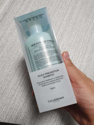 셀리본 하수오 내츄럴 프리벤션 탈모관리 샴푸 300ml — 4점을 준 리뷰어가 2019년 11월 올린 사용 사진