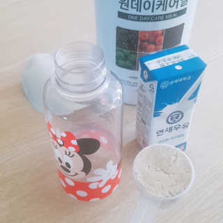 (주)이스터비엔에프 식사대용선식 원데이케어밀 1KG 대용량 — 3.5점을 준 리뷰어가 2019년 1월 올린 사용 사진