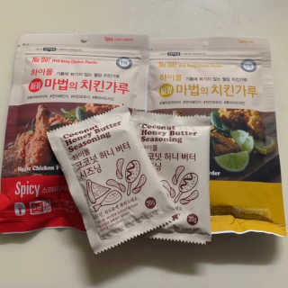 MCP 하이몰 마법의치킨가루2봉랜덤 + 코코넛허니버터2봉 — 4점을 준 리뷰어가 2020년 3월 올린 사용 사진