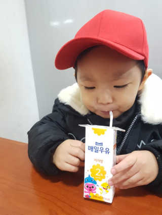 매일우유 멸균 매일우유 저지방 2프로 멸균 핑크퐁 에디션 6입 — 5점을 준 리뷰어가 2018년 1월 올린 사용 사진