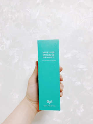 오지아이 워터 밤 모이스처 스킨 에센스 180ml — 5점을 준 리뷰어가 2019년 12월 올린 사용 사진