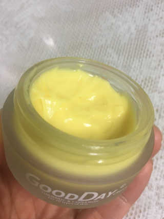 GoodDay Skincare GoodDay 강황 크림 — 5점을 준 리뷰어가 2019년 8월 올린 사용 사진