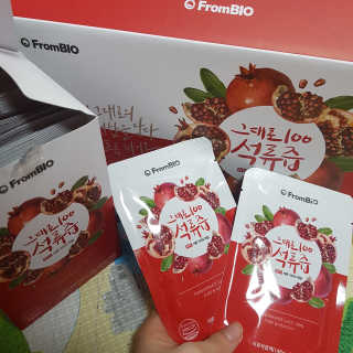프롬바이오 오직 석류만 [그대로100 석류즙] 하루 1포로 건강하게 — 5점을 준 리뷰어가 2020년 3월 올린 사용 사진