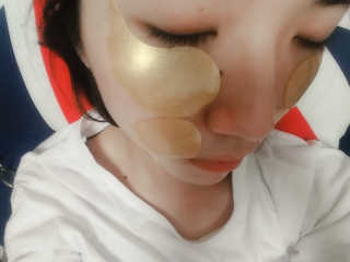 푸츄푸츄 Real repair skin cell premium patch — 5점을 준 리뷰어가 2018년 10월 올린 사용 사진