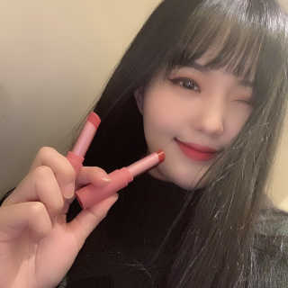 [블랙루즈] 로즈 벨벳 립스틱 택1+랜덤1 — 4.5점을 준 리뷰어가 2019년 2월 올린 사용 사진
