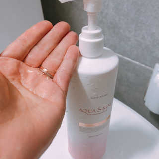 아쿠아큐링 아쿠아S링 퓨어리프레싱 헤어케어 500ml — 4.83점을 준 리뷰어가 2018년 7월 올린 사용 사진