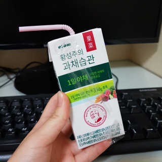 이롬 황성주의 과채습관 1일 야채 과일 주스 랜덤 세트 — 5점을 준 리뷰어가 2018년 7월 올린 사용 사진