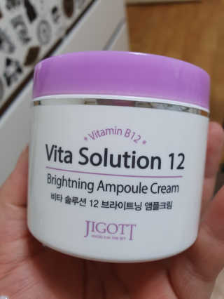 지고트 비타솔루션12 브라이트닝 앰플 크림 100ml — 5점을 준 리뷰어가 2019년 8월 올린 사용 사진