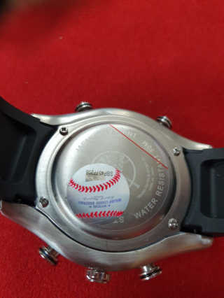 [MLB WATCH n LEISURE]뉴욕양키즈 손목시계 NY 301-11 — 5점을 준 리뷰어가 2019년 9월 올린 사용 사진