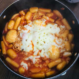 미쓰리떡볶이 just 10 min 패키지 — 5점을 준 리뷰어가 2018년 5월 올린 사용 사진