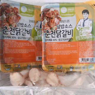 뜰아채유통 춘천닭갈비덮밥소스와 머쉬마루 버섯 — 5점을 준 리뷰어가 2018년 12월 올린 사용 사진