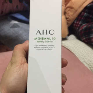 AHC 에이 에이치 씨 미니멀 10 워터리 에센스 — 5점을 준 리뷰어가 2018년 12월 올린 사용 사진