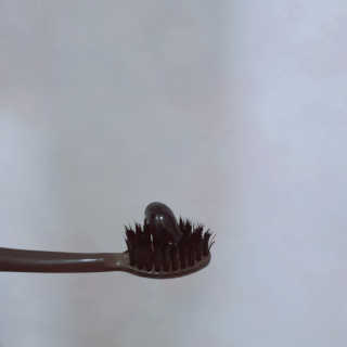 the naked object 디블랙팩치약 디블랙칫솔 세트 — 4점을 준 리뷰어가 2020년 3월 올린 사용 사진