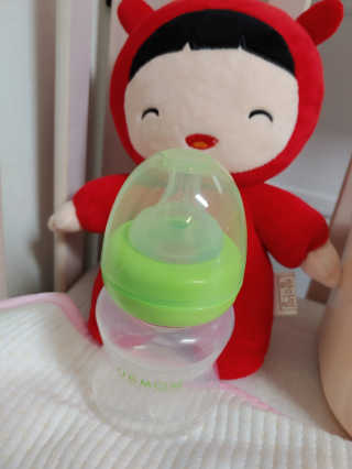 유비맘 신생아젖병 120ml 트리플팩_ 젖꼭지 포함 — 5점을 준 리뷰어가 2020년 3월 올린 사용 사진