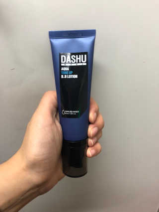 다슈코리아 다슈 맨즈 톤 업 비비로션 40ml — 5점을 준 리뷰어가 2018년 7월 올린 사용 사진