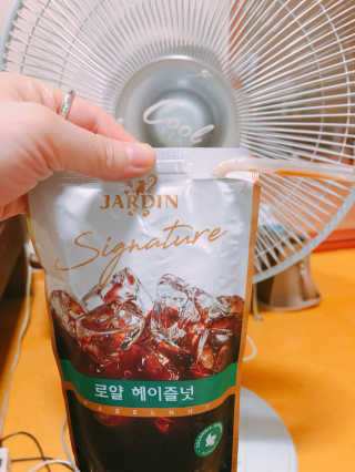 (주)쟈뎅 쟈뎅 시그니처 블랙, 헤이즐넛 230ml — 5점을 준 리뷰어가 2018년 7월 올린 사용 사진