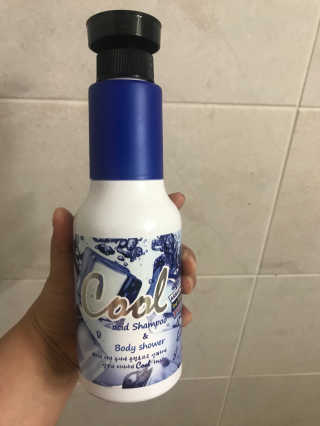 쿨 샴푸 바디워시 아스산타 기린화장품 500ml — 5점을 준 리뷰어가 2018년 4월 올린 사용 사진