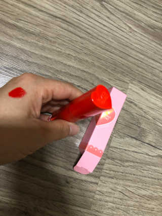 [블랙루즈] 컬러 락 하트 틴트 1+1 — 5점을 준 리뷰어가 2019년 8월 올린 사용 사진