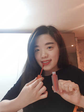 [블랙루즈] 에어 핏 벨벳 틴트3 택1+랜덤1 — 5점을 준 리뷰어가 2019년 3월 올린 사용 사진