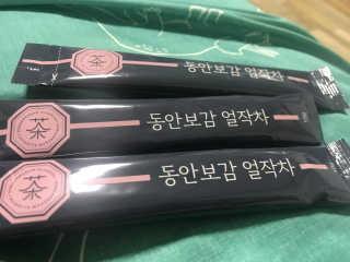 동안보감 얼작차 붓기를 빼주는 동안보감 한방 프리미엄 얼작차 — 5점을 준 리뷰어가 2019년 10월 올린 사용 사진