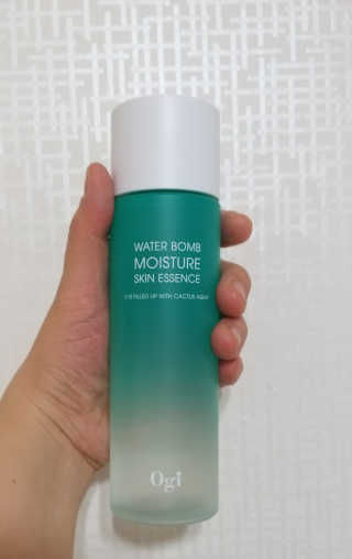 오지아이 워터 밤 모이스처 스킨 에센스 180ml — 3.5점을 준 리뷰어가 2020년 1월 올린 사용 사진