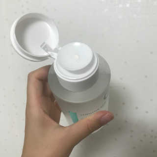 아이소이 센시티브 스킨 안티 더스트 클렌징워터 — 5점을 준 리뷰어가 2018년 8월 올린 사용 사진