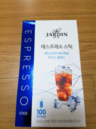 (주)쟈뎅 [쟈뎅] 에스프레소스틱 아이스블렌드 — 5점을 준 리뷰어가 2019년 5월 올린 사용 사진