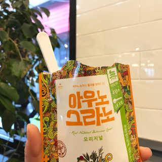 아우노그라노 오리지날, 진짜 베리, 진짜 카카오 — 5점을 준 리뷰어가 2018년 2월 올린 사용 사진