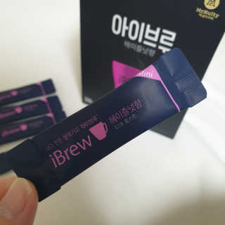 한국맥널티 아이브루 헤이즐넛향 100T — 5점을 준 리뷰어가 2019년 10월 올린 사용 사진