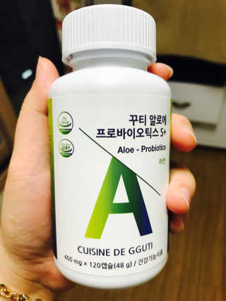 CUISINEDEGGUTI 꾸티 알로에 프로바이오틱스S+ — 4.5점을 준 리뷰어가 2017년 3월 올린 사용 사진