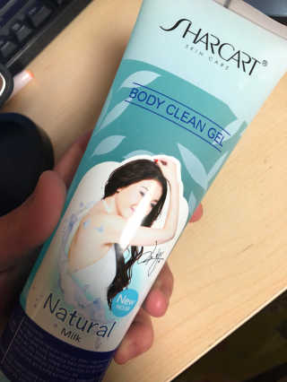 줌마들도 인정한 샤카트 페이스앤바디 필링젤 310ml — 5점을 준 리뷰어가 2018년 3월 올린 사용 사진