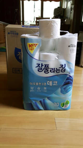 잘풀리는집 더 도톰한 3겹 데코 30롤 — 5점을 준 리뷰어가 2018년 5월 올린 사용 사진