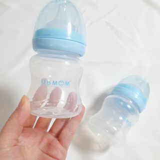 유비맘 신생아젖병 120ml 트리플팩_ 젖꼭지 포함 — 3점을 준 리뷰어가 2020년 3월 올린 사용 사진