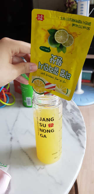 장수농가 리얼깔라만시 원샷 50ml 10팩+보틀 — 5점을 준 리뷰어가 2019년 6월 올린 사용 사진