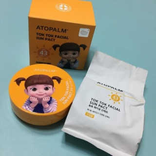 아토팜 톡톡 페이셜 선팩트 SPF43 PA+++ — 5점을 준 리뷰어가 2018년 4월 올린 사용 사진