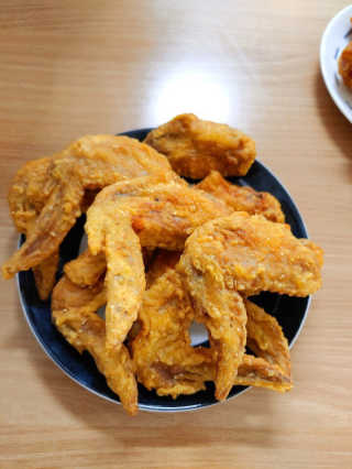 [치킨마루]-  빠사칸윙봉현미 + 콜라 500ml — 5점을 준 리뷰어가 2019년 7월 올린 사용 사진