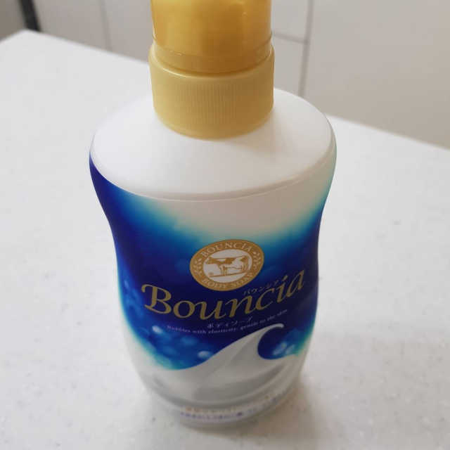 바운시아 바디소프 550ml 리뷰 사진