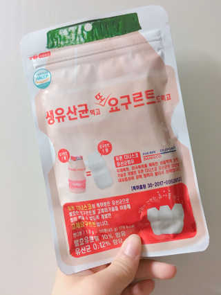 마띠유 생유산균 먹고 또 요구르트도 먹고 30알X2 + 10알X1 — 5점을 준 리뷰어가 2018년 7월 올린 사용 사진