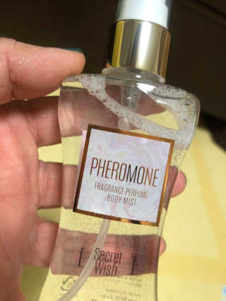 레드컨테이너 페로몬향 퍼퓸 바디미스트 80ml — 5점을 준 리뷰어가 2020년 1월 올린 사용 사진