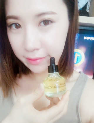 스킨큐어 산다화 카멜리아 페이스오일(동백오일) — 3.5점을 준 리뷰어가 2016년 11월 올린 사용 사진
