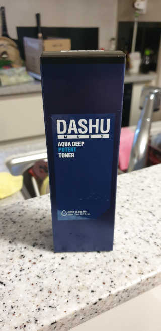 다슈코리아 다슈 맨즈 아쿠아 딥 포텐 토너 153ml — 4점을 준 리뷰어가 2019년 6월 올린 사용 사진