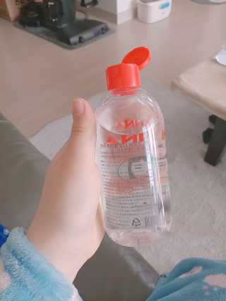 솔테라피 안나 트러블 토너 300ml — 3점을 준 리뷰어가 2019년 4월 올린 사용 사진
