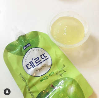 데르뜨 떠먹는 과일 3종, 짜먹는 과일 2종 총 10개 체험 — 5점을 준 리뷰어가 2020년 3월 올린 사용 사진