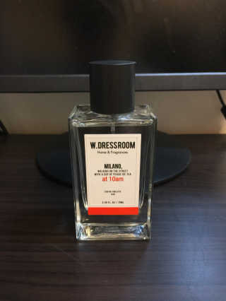 더블유드레스룸 퍼퓸 EDT 70ml — 3.33점을 준 리뷰어가 2018년 10월 올린 사용 사진