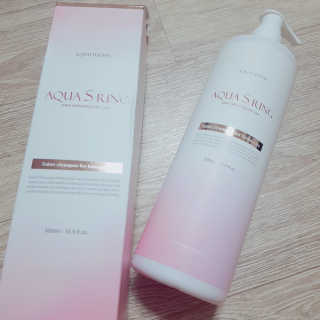 아쿠아큐링 아쿠아S링 퓨어리프레싱 헤어케어 500ml — 5점을 준 리뷰어가 2018년 7월 올린 사용 사진