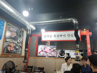 [두툼갈비] 두툼갈비 2인분 + 매콤치즈버섯 set — 3.67점을 준 리뷰어가 2018년 9월 올린 사용 사진