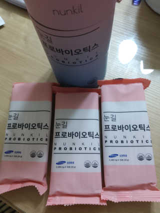 눈길 프로바이오틱스 눈길 콜라겐 프로바이오틱스 — 4점을 준 리뷰어가 2019년 11월 올린 사용 사진