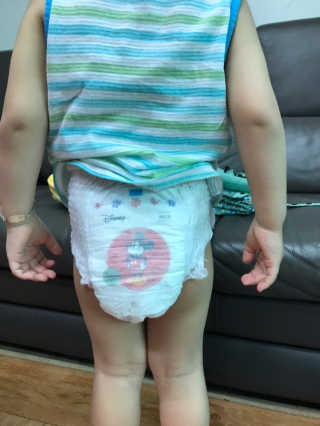보솜이 베이비케어 팬티형 기저귀 — 5점을 준 리뷰어가 2019년 3월 올린 사용 사진