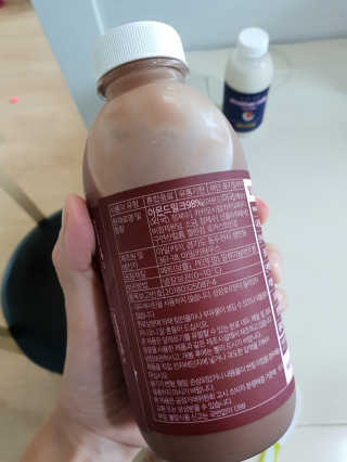 식사대용 아몬드밀크 어나더밀크 500ml X 2병 — 5점을 준 리뷰어가 2018년 9월 올린 사용 사진