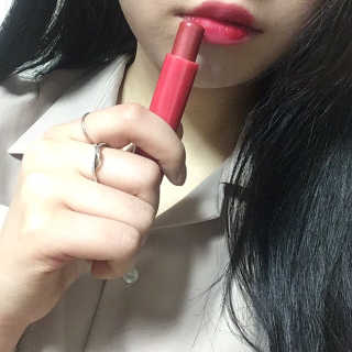 블리스텍스 립 릴리프 크림 립밤, 립 바이브런스 립밤 — 4.67점을 준 리뷰어가 2018년 11월 올린 사용 사진